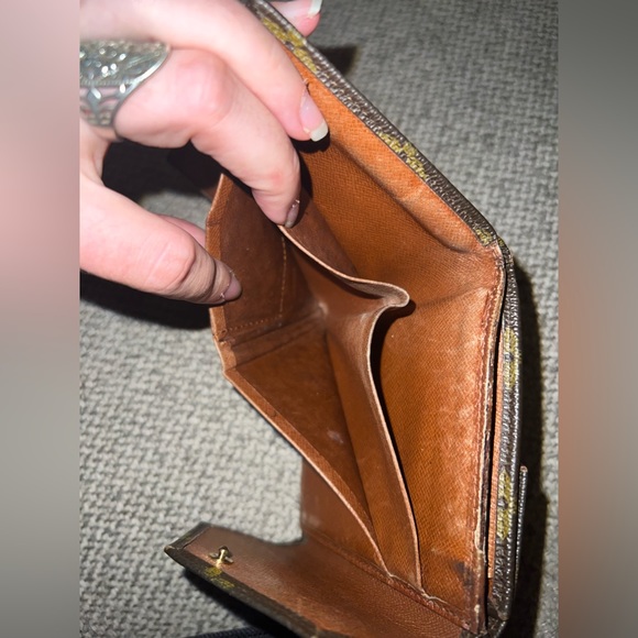 Louis Vuitton Monogram Canvas Monnaie Double Snap Wallet - Picture 4 of 8